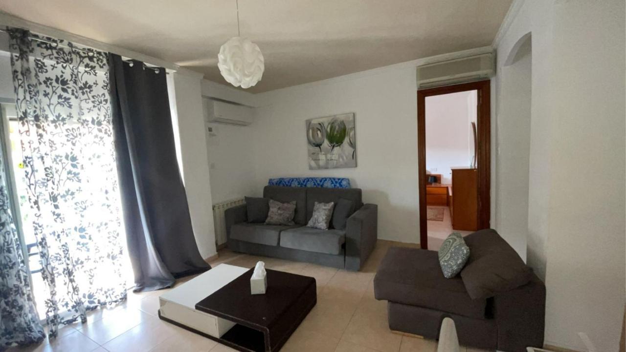 Joli appartement à Salou Esterno foto