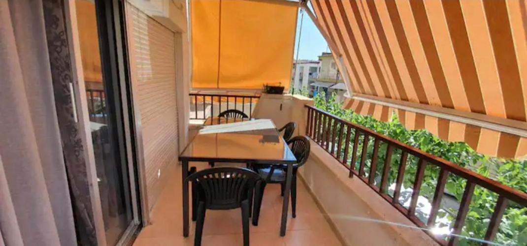 Joli appartement à Salou Esterno foto